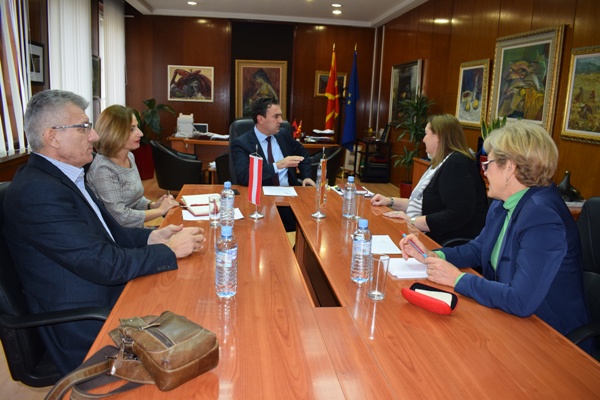 Работна средба на министерот за култура Адеми со амбасадорката на Австрија во Македонија, Коблер