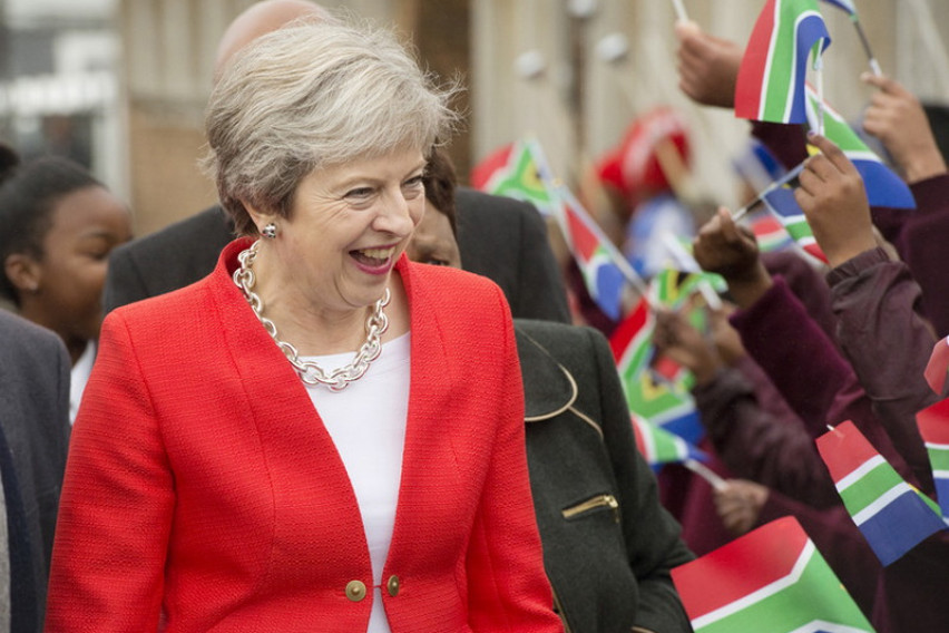 Британскиот парламент ќе гласа доверба на Тереза Меј
