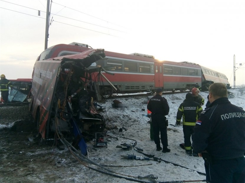 Расте бројот на загинати во тешката железничка несреќа во близина на Ниш