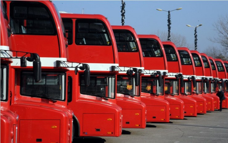 40 автобуси на ЈСП не се возат веќе 6 месеци зошто немаат гуми