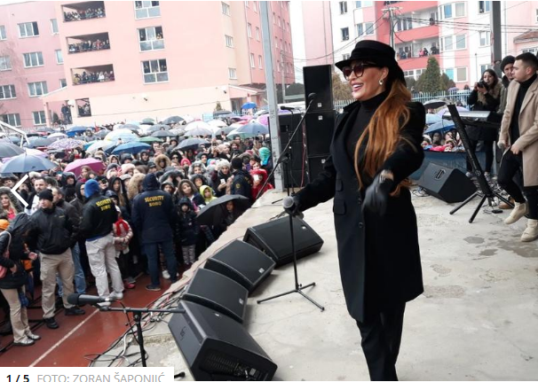 Цецо остани: Србите на Косово бараа од пејачката да не се враќа во Србија!