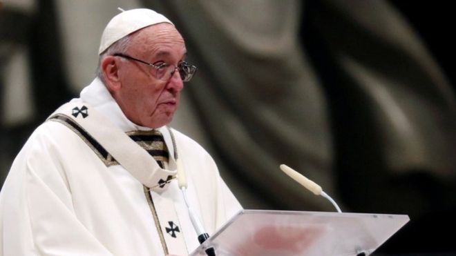 Папата се молеше за мир во Украина