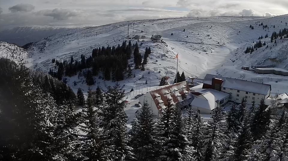 Зимата удри на Попова Шапка: -12 степени и 52 сантиметри снег