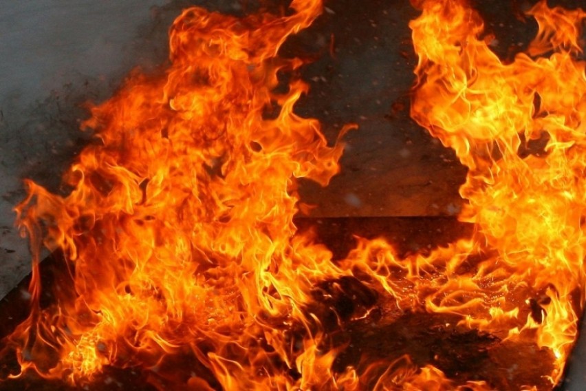 СВР со детали: Запалено возило „пежо“ во Прилеп, зајакнато полициско присуство
