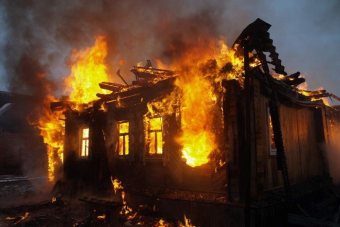 Гореше куќа во тетовско, пожарот направи голема шетата
