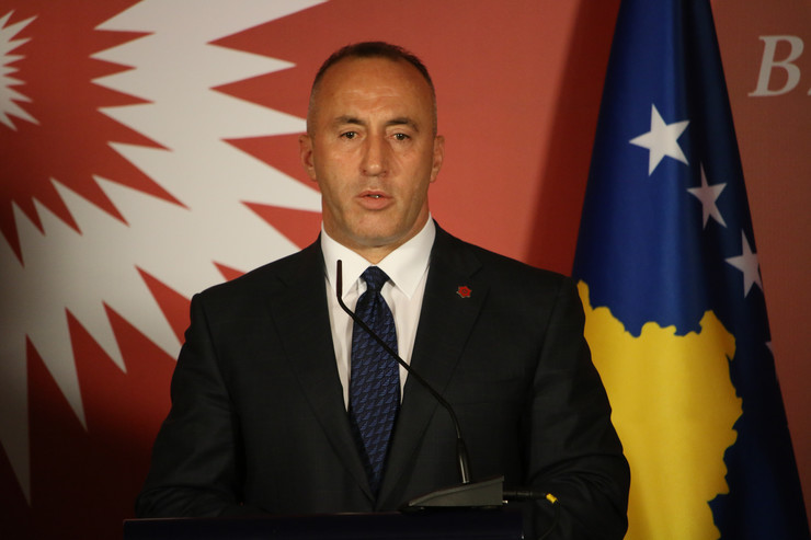 Харадинај ќе го забрани динарот во Косово