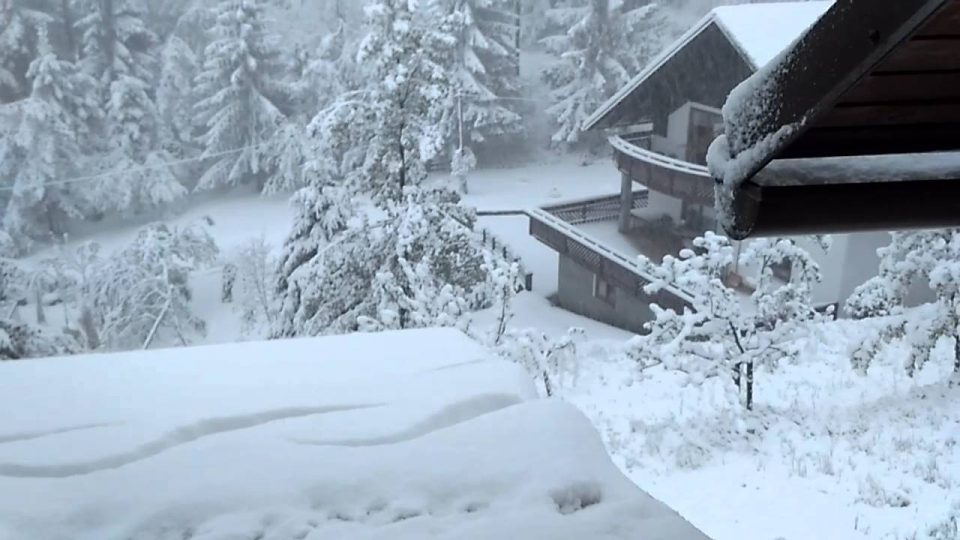 На Попова Шапка снежна покривка од 26 сантиметри