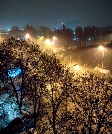 Македонија под снег: Вечерва падна првиот снег и во Скопје, еве што најавуваат метеоролозите