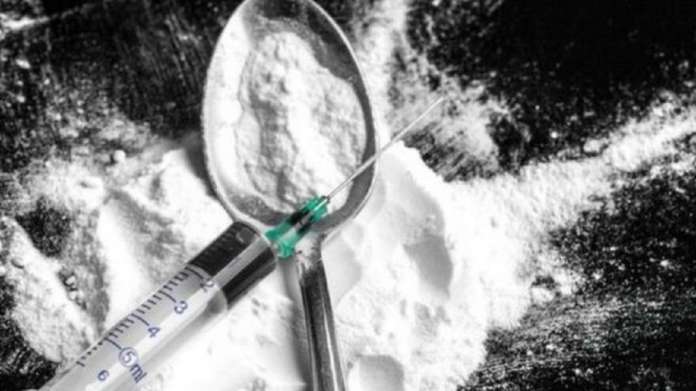 Во дом на кумановец пронајдени хероин, кокаин, марихуана, како и човек што фиксал со хероин