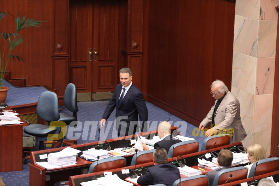 Груевски се јави за 27 април и случајот „ТНТ“