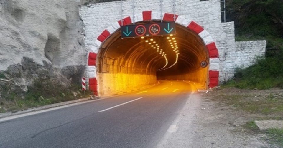 Промена на режимот на сообраќај заради замена на осветлување во тунелот „Стража“ кај Катланово