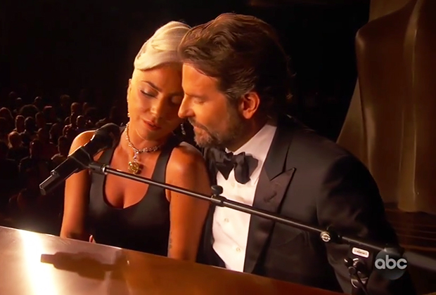 Леди Гага и Бредли Купер глумеле на „Оскар“