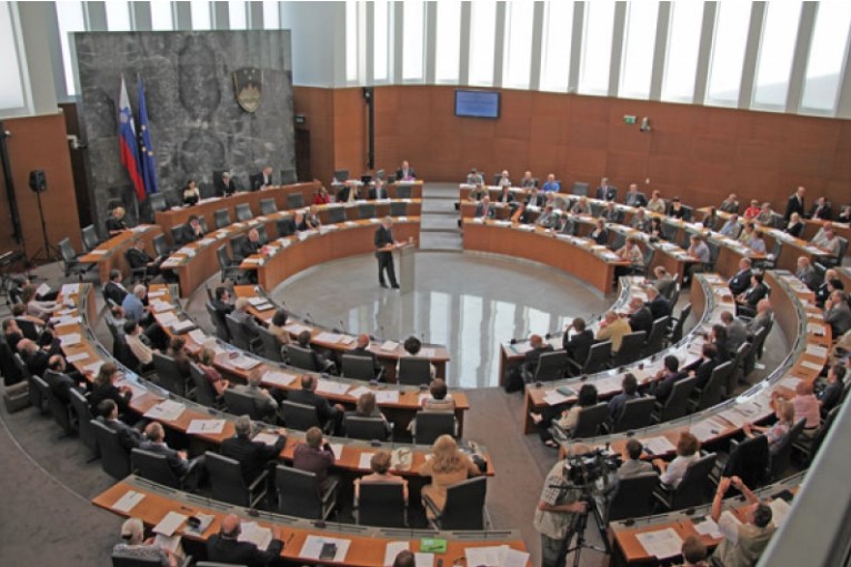 Словенија го ратификува Протоколот за членство на Македонија во НАТО