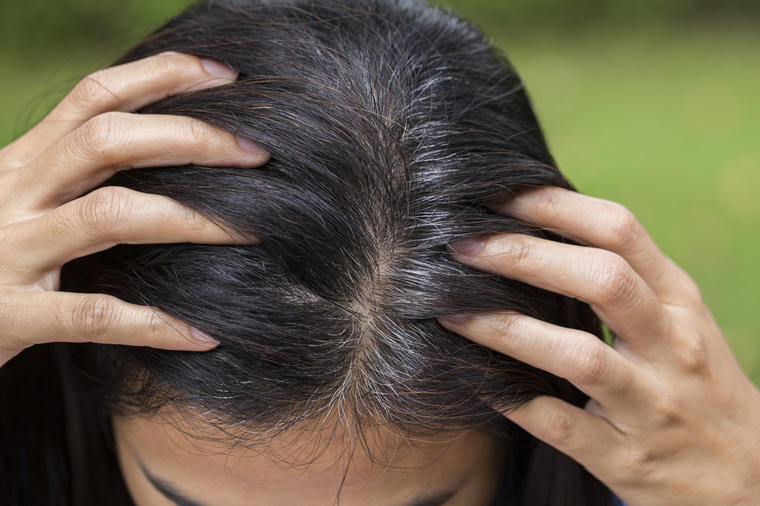 Помалку познат симптом на опасна болест може да се открие при чешлање