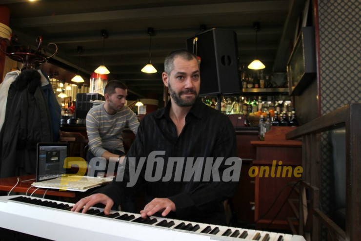 Васил Хаџиманов Бенд ќе го претстават новиот студиски албум „Кејф“ во МНТ