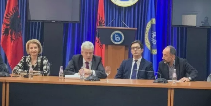 Мицкоски: Пендаровски не ги критикува ДУИ и Ахмети, што значи дека е нивен привезок и втор кандидат за претседател