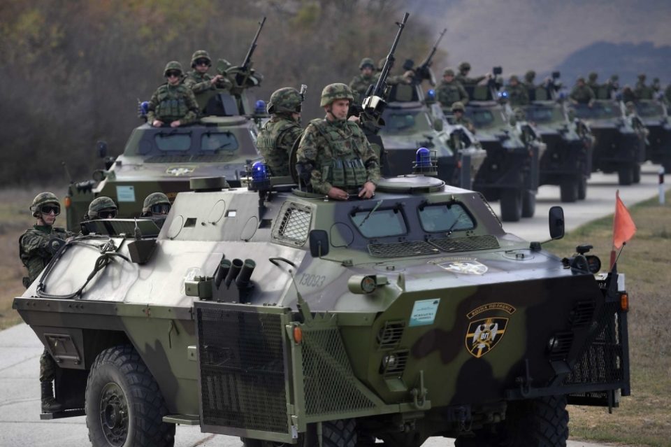 Точно во 12 часот: Србите го бранат Косово, ќе удрат од Косовска Митровица