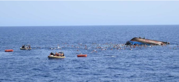 Во два бродоломи во Италија загинаа 11 лица, а повеќе од 60 се исчезнати