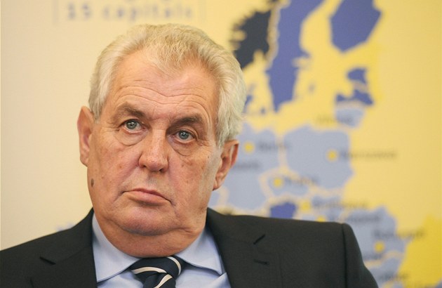 Поранешниот чешки претседател Земан е во тешка, но стабилна здравствена состојба