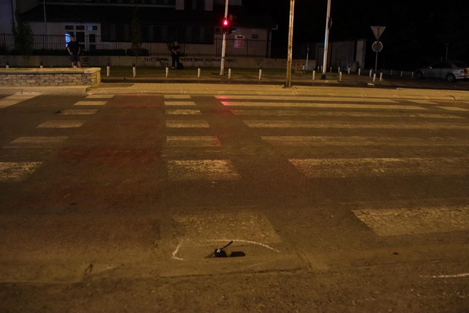 Ноќва во 2 часот скопјанец излетал од булевар со мотор