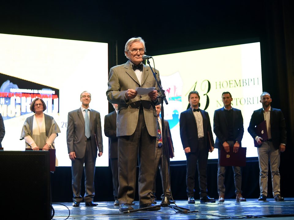 Димитар Башевски е добитник на наградата „Браќа Миладиновци“ на СВП