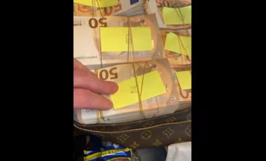 Камчев: Во фамозната Луј Витон чанта имаше еден милион евра