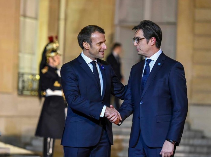 Честитка од Пендаровски за реизборот на Макрон за претседател на Франција