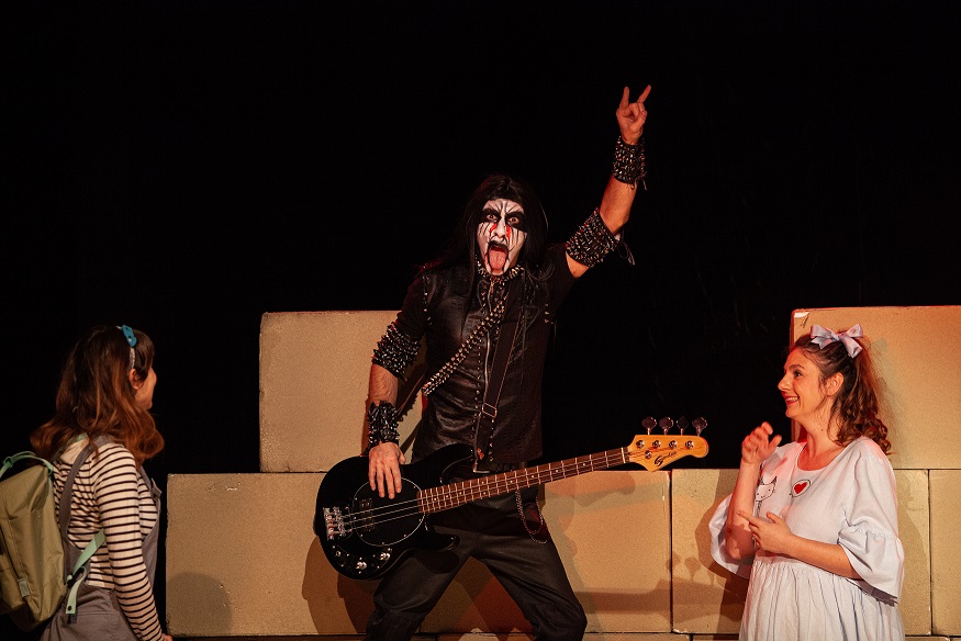 Премиера на „Касета“ во ТДМ, претстава за тинејџери во која има метал музика