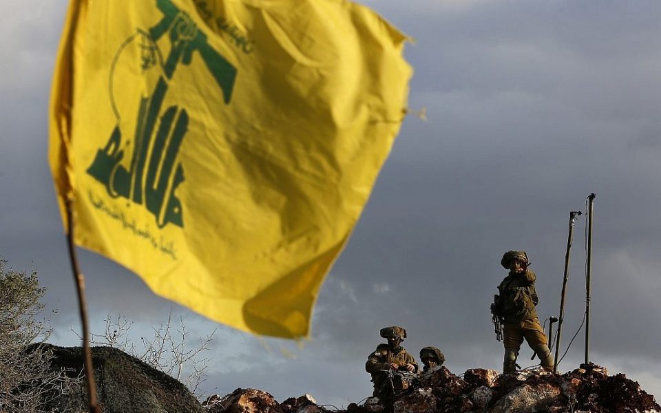 Израел предупредува дека Хезболах го вовлекува Либан во војна
