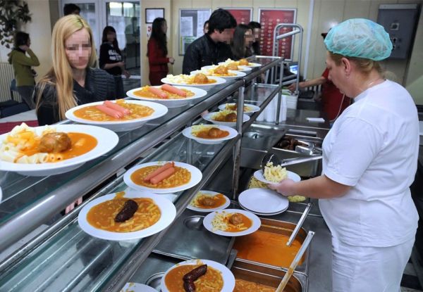 МОН: Од утре до 31 декември повторно може да се аплицира за субвенциониран студентски оброк