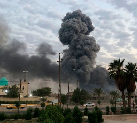 Нова силна експлозија го потресе центарот на Багдад