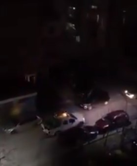 Се пукало во Чаир, залутани куршуми завршиле во станови