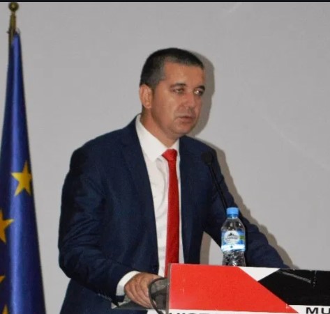 Стерјовски на „Топ чанел“: „Голем е притисокот за бугаризација на Македонците во Албанија“