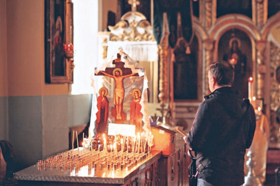 Денеска е Духовден: Овој празник се смета за роденден на Христовата црква