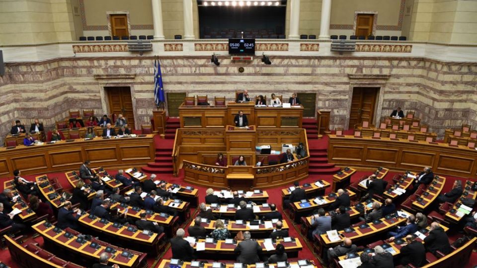 Грчкиот парламент вечерва ќе гласа доверба на Владата