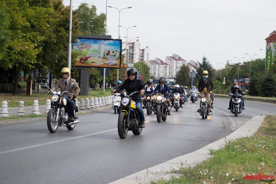Полицијата во центар ги учеше моторџиите зошто треба да носат кацига