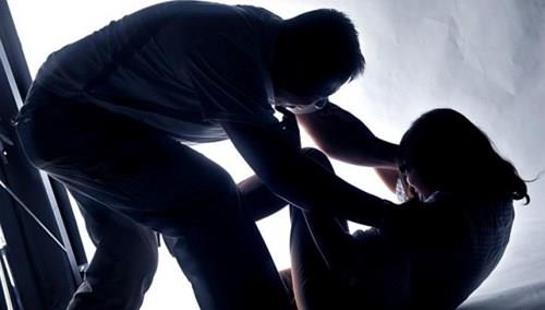 Ја нападнал додека чистела во домот и ја соблекол: Гостиварец обвинет за силување