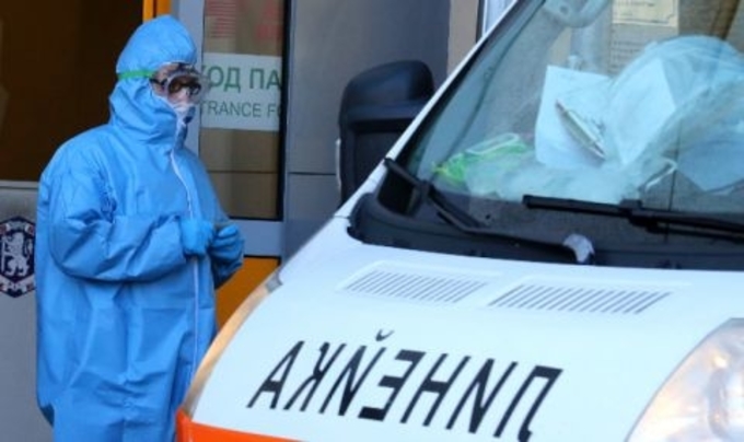 300 новозаразени со Ковид-19 во Бугарија, 48 завршиле во болница