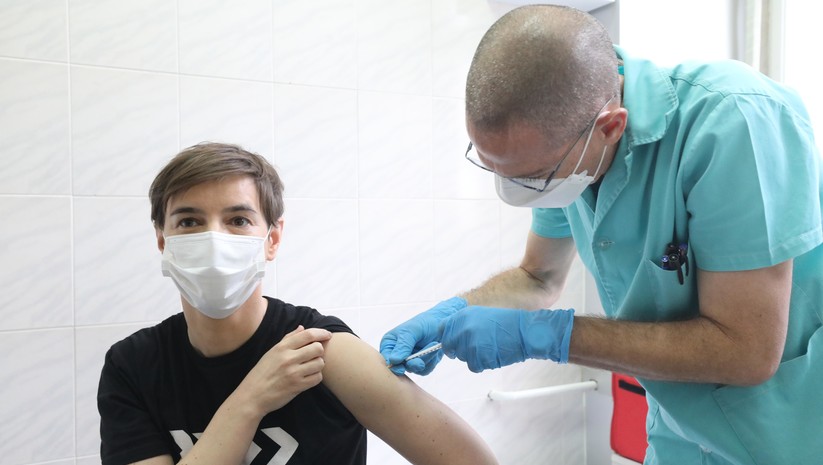 Брнабиќ: Не знам зошто Ѓоковиќ не сака да се вакцинира