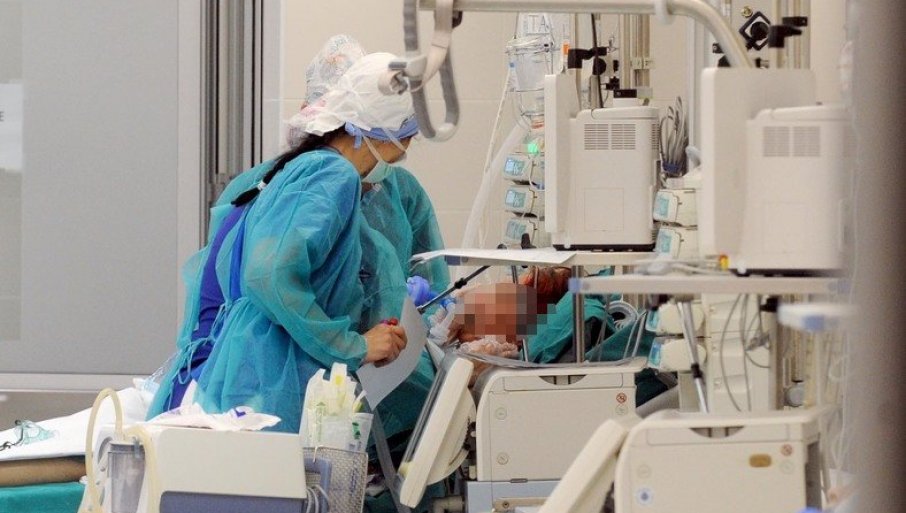 Поради компликации од корона во Скопје за 24 часа се хоспитализирани 15 пациенти