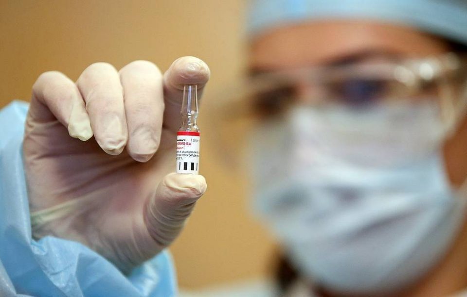 Руската вакцина „Спутник“ ќе се произведува во Србија, СЗО планира да ја промовира