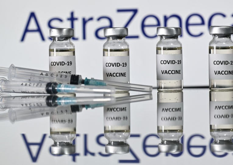 Три дози од вакцината на „Астра зенека“ ефикасни против омикрон