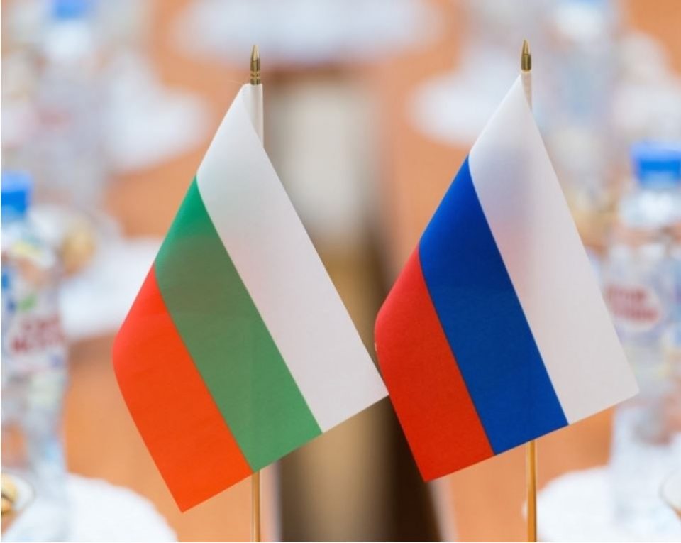 Руските дипломати, нивните семејства и техничкиот персонал ја напуштија Бугарија