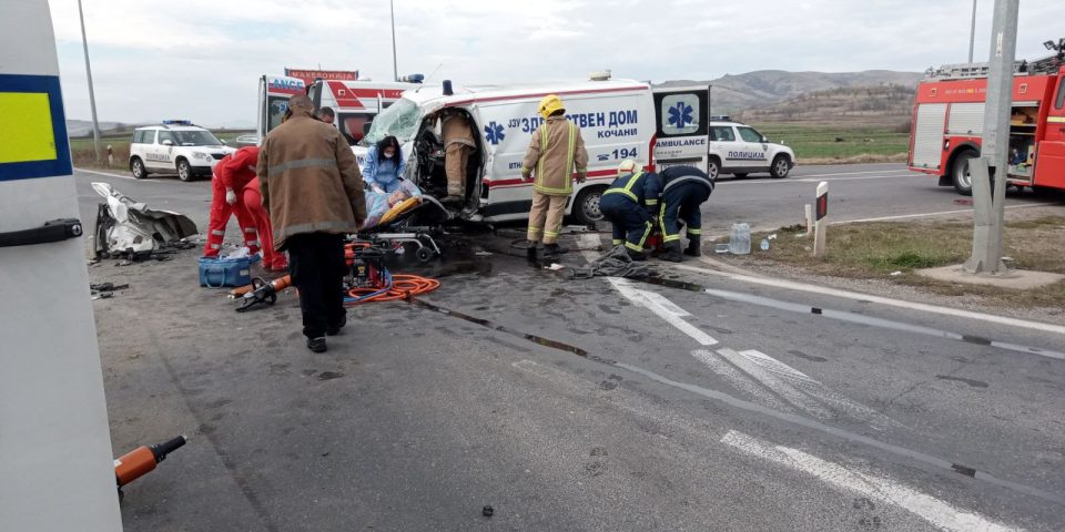 Руска државјанка и двајца охриѓани тешко повредени во сообраќајка на патот Охрид-Кичево