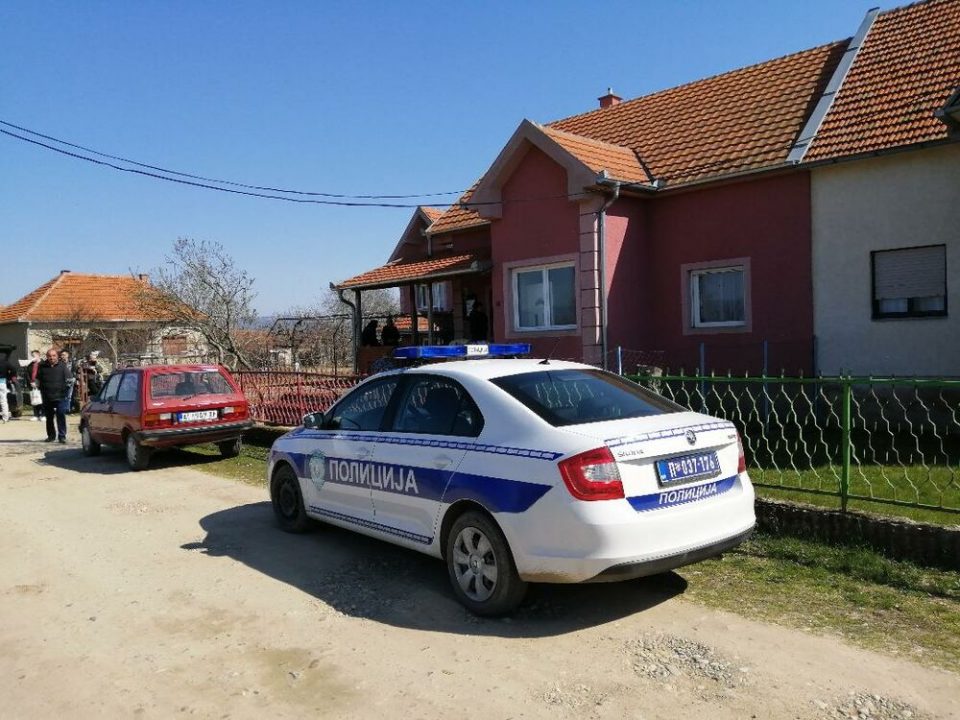 Момче (18) во Лесковац застрелано во гради: На него е пукано од воздушна пушка