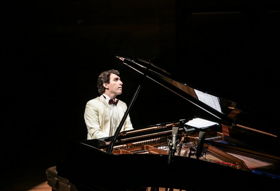 „Далга“ – вечерва концерт на Филхармонија со пијанистот Дино Имери