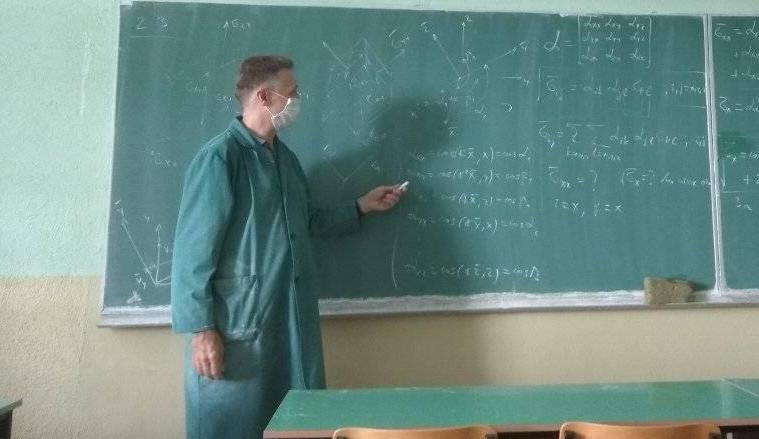 Битолскиот професор Трајковски направи и објави калкулатор, за секој да си пресметува колку струја потрошил во секој момент