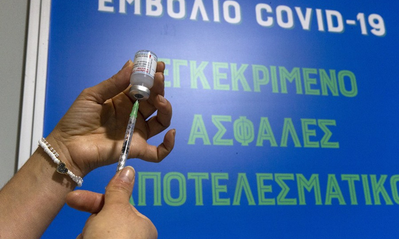Задолжителна вакцинација на здравствените работници во Грција, во објектите на затворено влез само за вакцинирани
