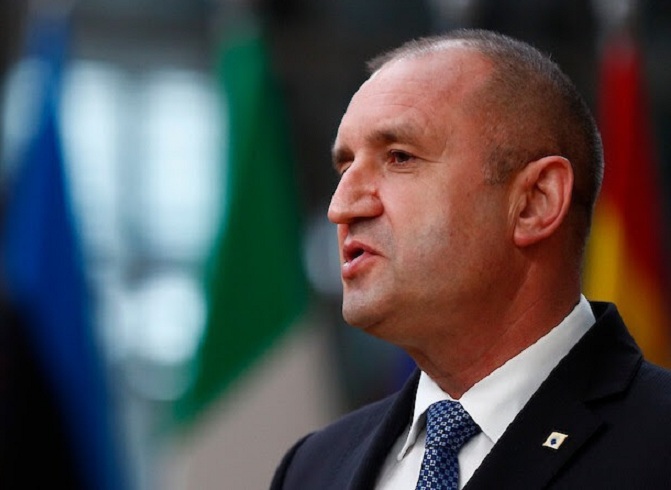 Радев:Владата на Петков да не отстапува од бугарскиот национален интерес во однос на Македонија