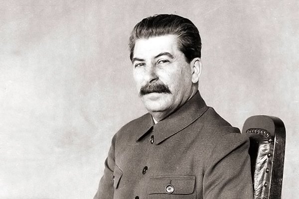Внукот на Сталин почина на 94-годишна возраст во Москва